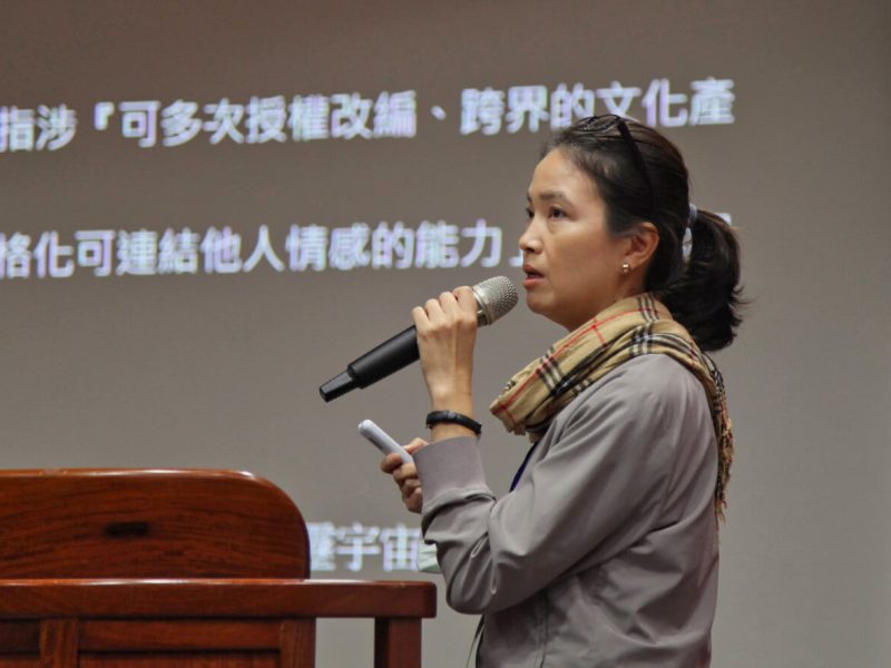 謝筱玫老師近照